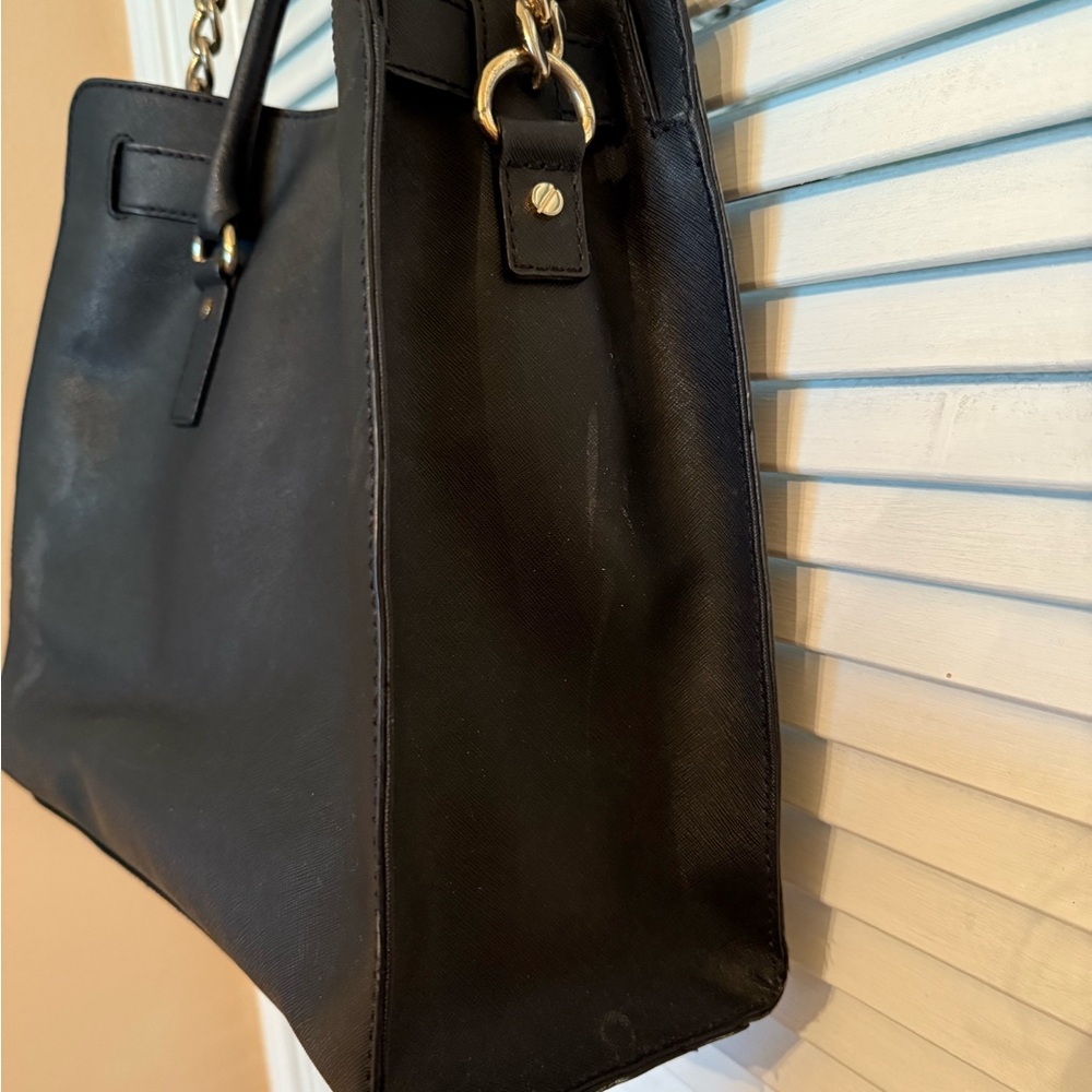 Michael Kors Black Leather Shoulder Bag with Gold Hardware - Picture 7 of 13